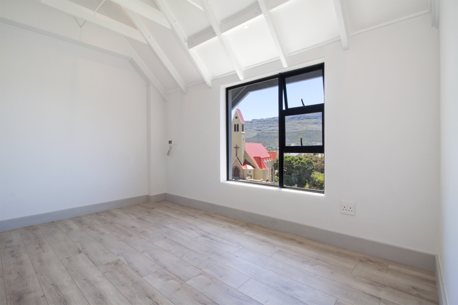 4 Bedroom Property for Sale in Fish Hoek Western Cape